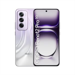 Un elegante smartphone Oppo Reno 12 Pro in colore Nebula Silver è appoggiato su una superficie chiara, con riflessi metallici che ne esaltano il design moderno e sottile.