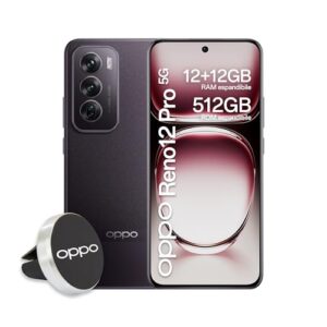 Un smartphone moderno con tripla fotocamera sul retro, posizionato su una superficie chiara. La fotocamera principale è visibile, insieme a un obiettivo grandangolare e un sensore di profondità. La luce riflette sulla superficie del telefono, evidenziando il suo design elegante.