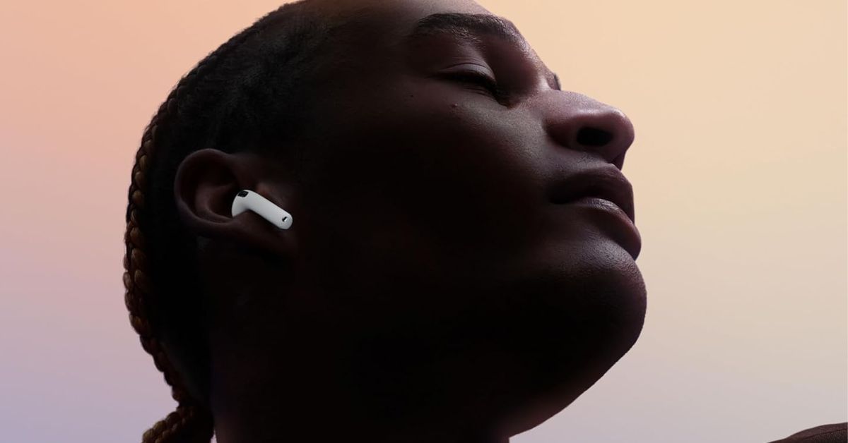 Apple AirPods 4 vs AirPods 3 cosa cambia