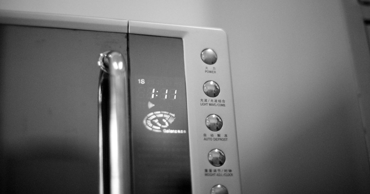 Microonde o friggitrice ad aria: quale scegliere?