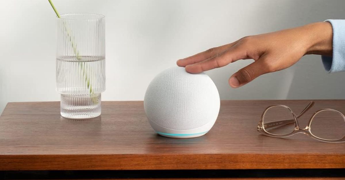 Recensione Echo Dot 5: Alexa più potente in un design compatto