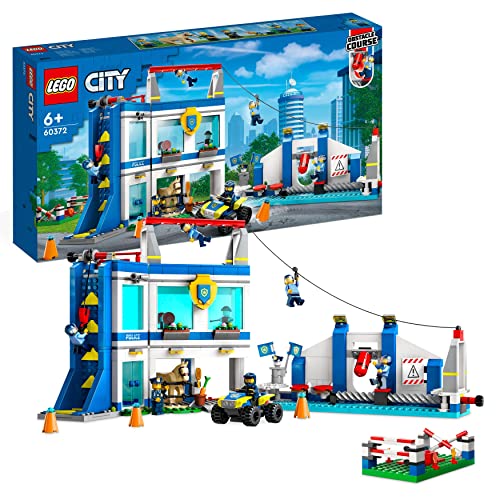 LEGO City Accademia di Addestramento della Polizia con Macchina ATV, Cavallo Giocattolo, Percorso a Ostacoli e 6 Minifigure, Giochi per Bambini, Bambine, Ragazzi e Ragazze da 6 Anni, Idea Regalo 60372
