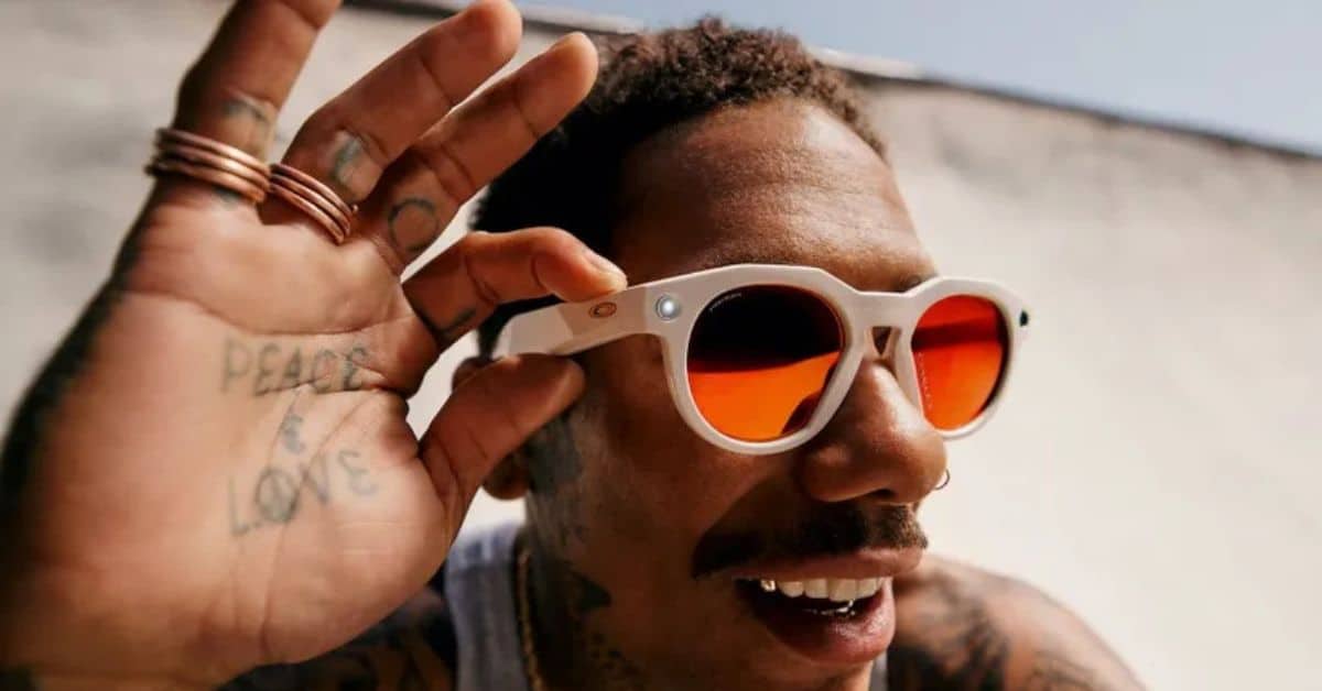Oakley Meta: gli occhiali smart arrivano in Italia con stile e tecnologia