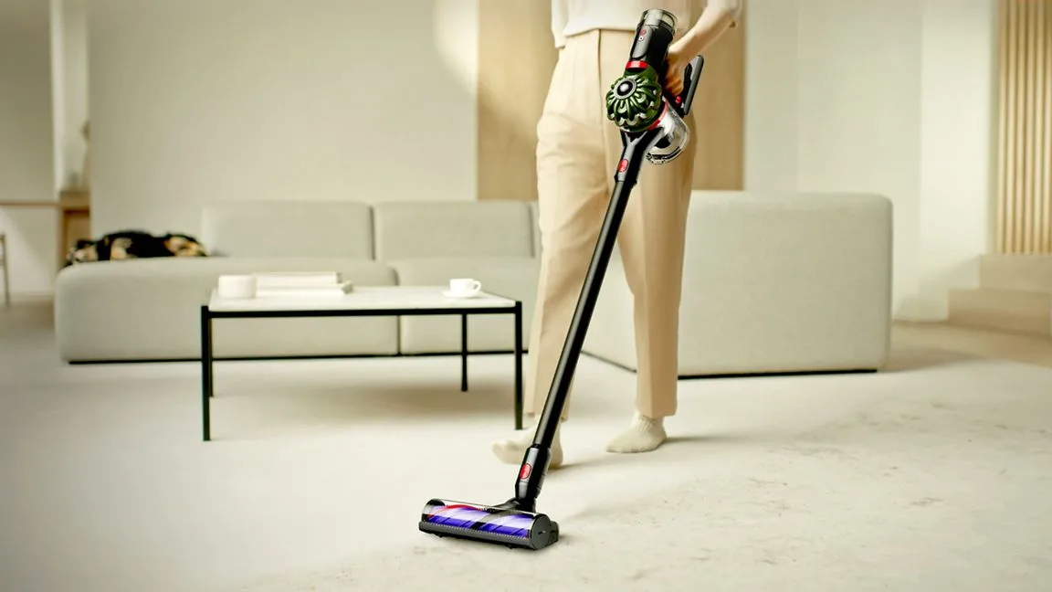 Dyson V8 vs V16: cosa cambia?