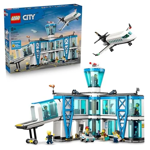 LEGO City Aeroporto con Aereo Giocattolo - Modello in Miniatura con Terminal, Aeroplano, Rimorchiatore, Ponte, 9 Minifigure e Accessori - Idea Regalo di Compleanno per Bambini da 8 Anni in su - 60502